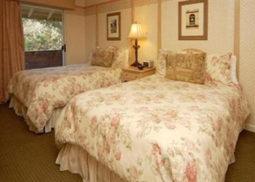 фото отеля Clarion Collection Carmel By The Sea