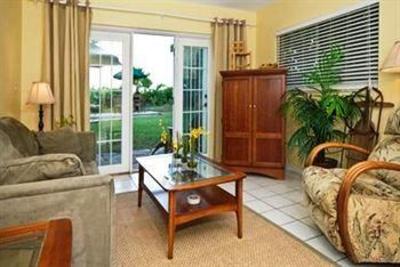 фото отеля Beach Place and Sand Dollar Guesthouse
