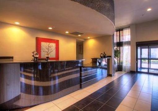 фото отеля Comfort Suites Airport Nashville