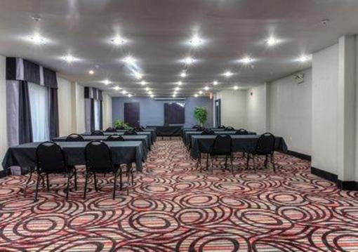 фото отеля Comfort Suites Airport Nashville