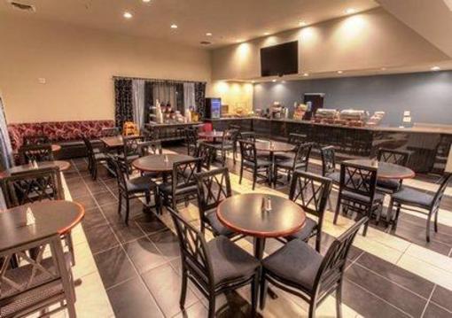 фото отеля Comfort Suites Airport Nashville