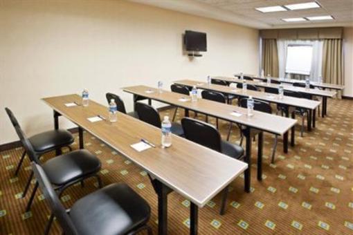 фото отеля Holiday Inn Express Hotel & Suites East Lansing