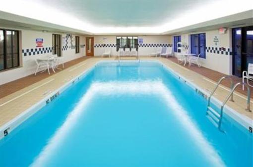 фото отеля Holiday Inn Express Hotel & Suites East Lansing