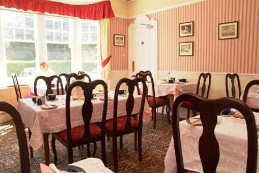 фото отеля The Lawn Guest House Horley