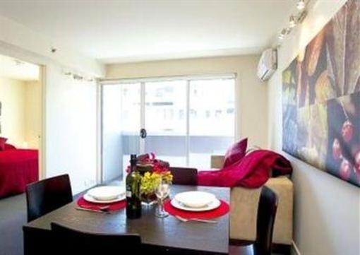 фото отеля Plum Serviced Apartments Collins Street Melbourne