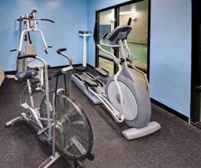 фото отеля Holiday Inn Express Cedar Rapids Collins Road