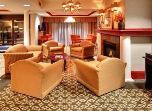 фото отеля Holiday Inn Express Cedar Rapids Collins Road
