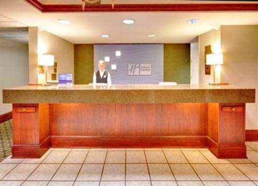 фото отеля Holiday Inn Express Cedar Rapids Collins Road
