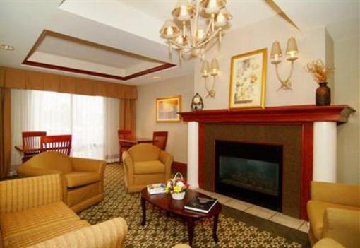 фото отеля Holiday Inn Express Cedar Rapids Collins Road