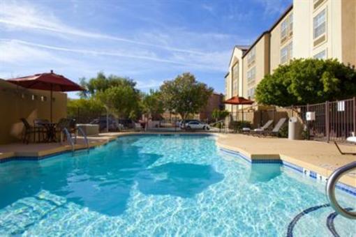 фото отеля Holiday Inn Express Phoenix Airport University Drive