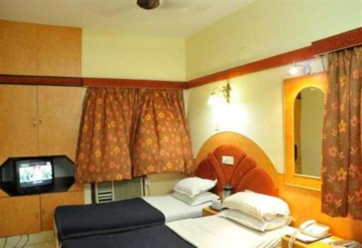 фото отеля Hotel Heera International