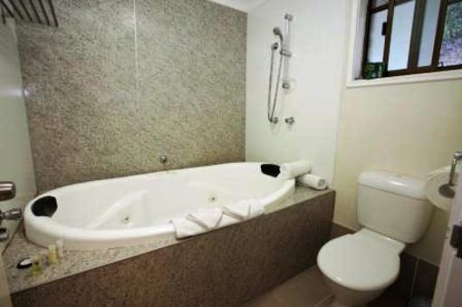 фото отеля Cedar Creek Lodges Mount Tamborine