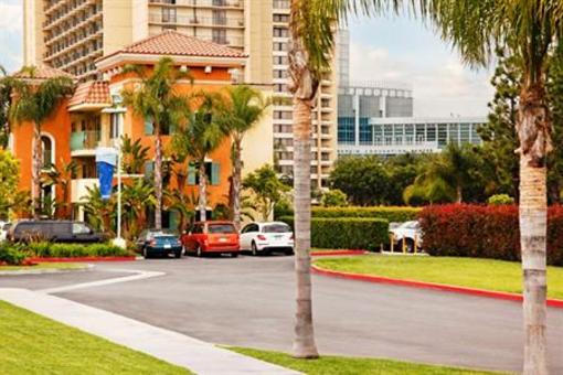 фото отеля Cortona Inn & Suites Anaheim Resort