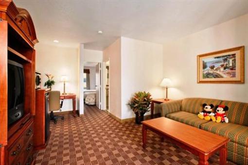 фото отеля Cortona Inn & Suites Anaheim Resort
