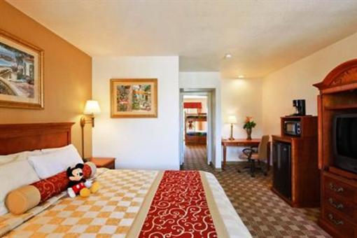 фото отеля Cortona Inn & Suites Anaheim Resort