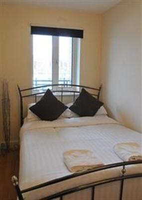 фото отеля Base Serviced Apartments The Docks