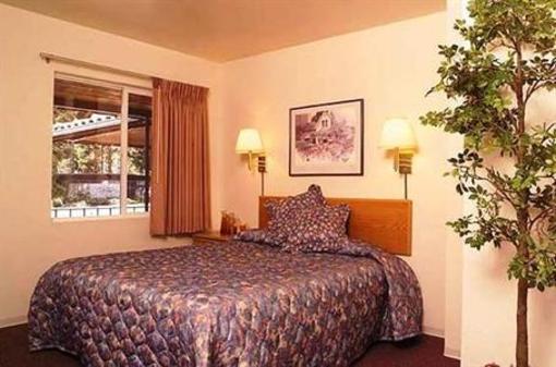 фото отеля Ferraris Crown Motel Kings Beach
