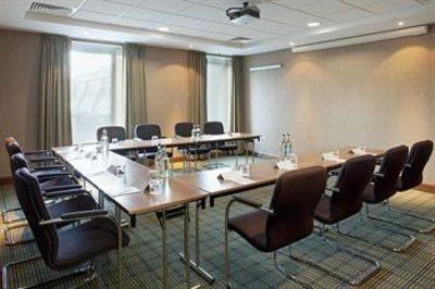 фото отеля Holiday Inn Stevenage