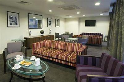 фото отеля Holiday Inn Stevenage
