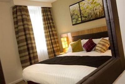 фото отеля Holiday Inn Stevenage