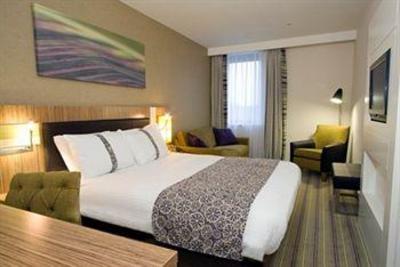 фото отеля Holiday Inn Stevenage