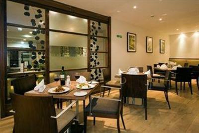 фото отеля Holiday Inn Stevenage