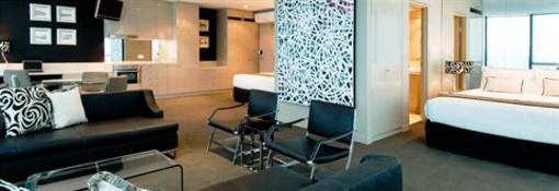 фото отеля Rydges Bell City Hotel & Residences