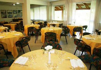 фото отеля Hotel La Bussola Massa