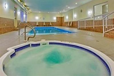 фото отеля Holiday Inn Express Hotel & Suites Swift Current