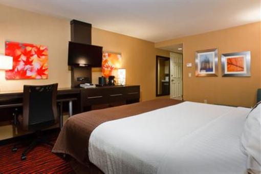 фото отеля Holiday Inn Colorado Springs (Airport)