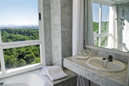 фото отеля Aparthotel Be Live La Calita Sant Llorenc Des Cardassar