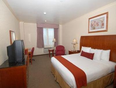 фото отеля Ramada Plaza Anaheim Resort
