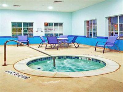 фото отеля La Quinta Inn & Suites Bedford