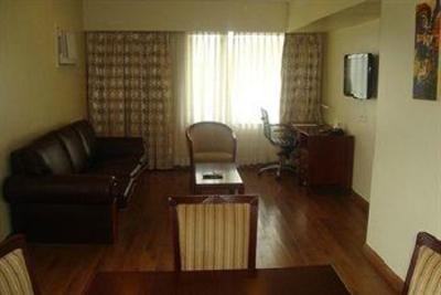 фото отеля Residence Hotel Mumbai