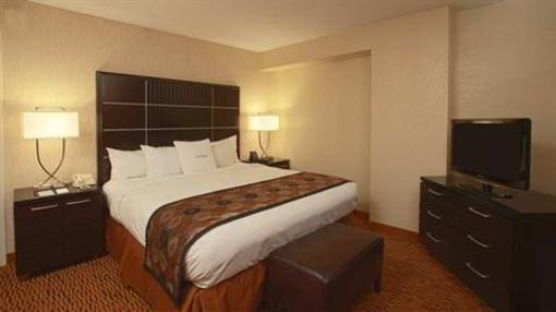 фото отеля Doubletree Guest Suites Minneapolis