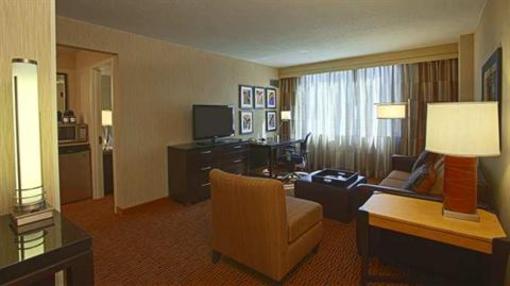 фото отеля Doubletree Guest Suites Minneapolis