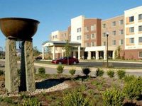 Courtyard by Marriott Louisvillle Northeast
