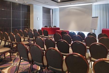 фото отеля Crowne Plaza Hotel Beirut