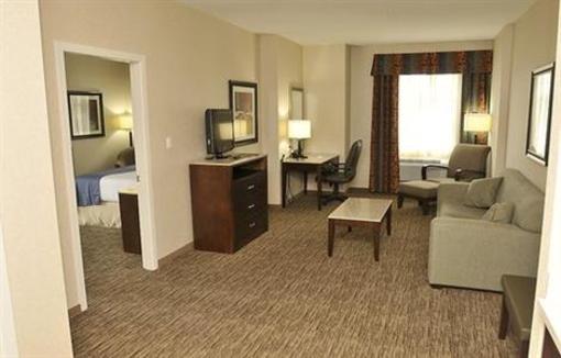 фото отеля Holiday Inn Hotel & Suites Surrey