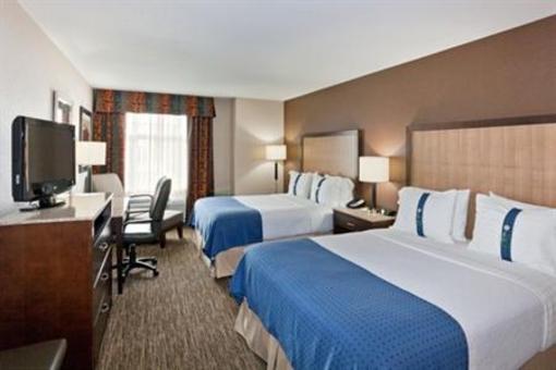 фото отеля Holiday Inn Hotel & Suites Surrey