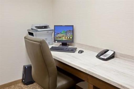 фото отеля Holiday Inn Hotel & Suites Surrey