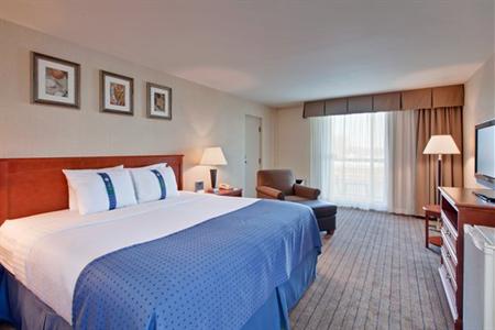 фото отеля Holiday Inn Kingston - Waterfront