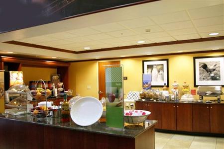 фото отеля Hampton Inn & Suites Richmond
