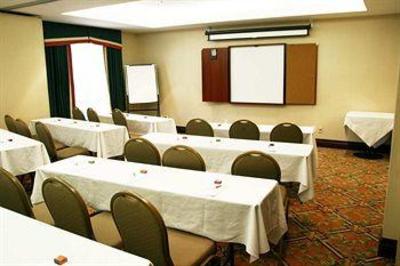 фото отеля Hampton Inn Toronto - Mississauga West