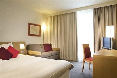 фото отеля Novotel Paris Pont de Sevres