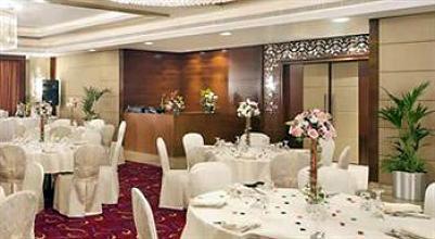 фото отеля Landmark Grand Hotel