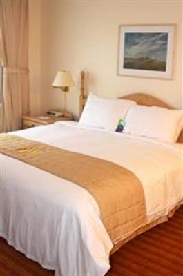 фото отеля Lakeview Inn and Suites Miramichi