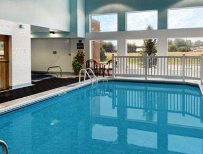 фото отеля Howard Johnson Inn Leamington
