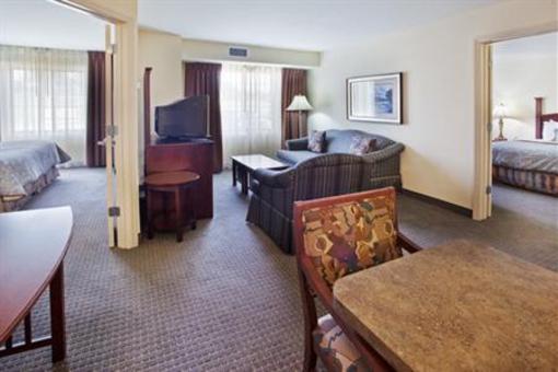 фото отеля Staybridge Suites Savannah Airport