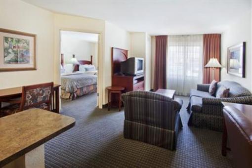 фото отеля Staybridge Suites Savannah Airport